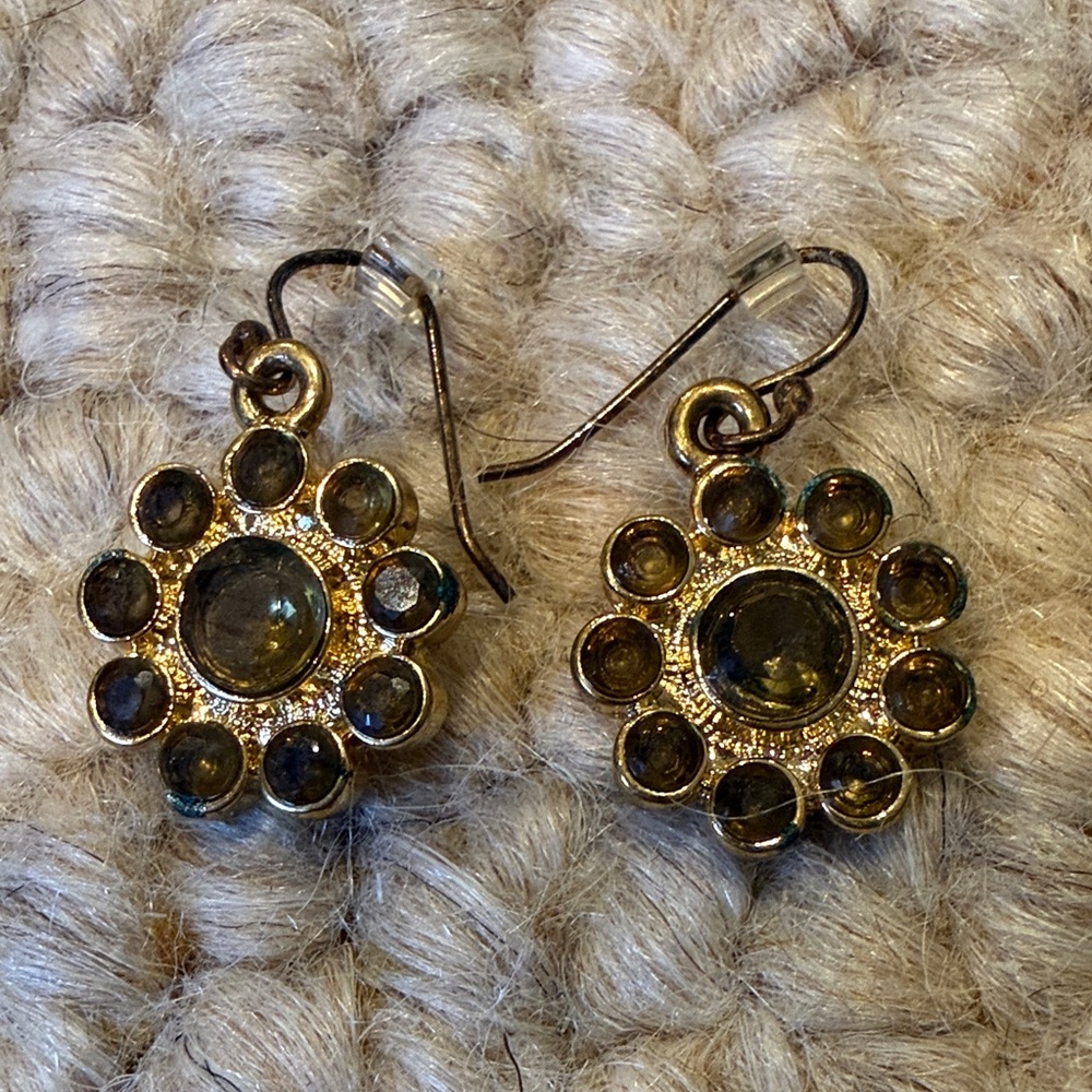 Banana Republic Taupe Gemstone Gold earrings.